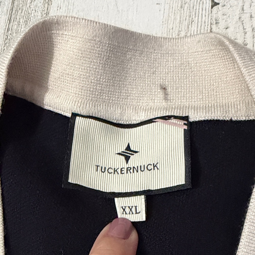 Tuckernuck Navy and Cream Cardigan Size XXL - Picture 5 of 11